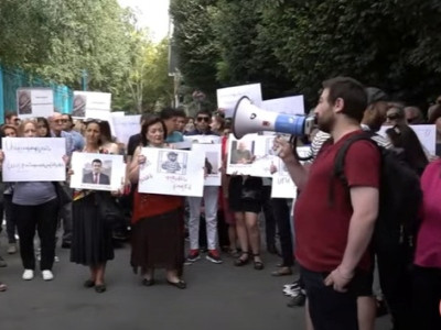 Оппозиционер: Власти Армении убили уже трех политзаключенных