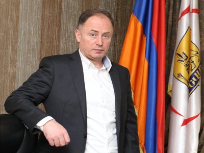 Руководитель столичного административного района Канакер-Зейтун Карен Акопян сложит с себя полномочия