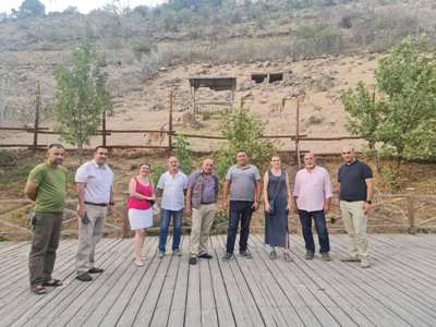 Կենդանիների սննդի պահեստից մինչև խնամքի ու այգու կանաչապատման հարցեր. Շրջայց Կենդանաբանական այգում