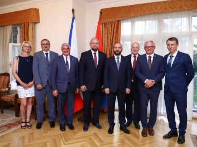 FM Mirzoyan attends meeting dedicated to Armenian-Czech relations