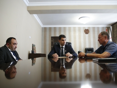 Հրաչյա Սարգսյանը ներկայացրել է Էրեբունի և Քանաքեռ-Զեյթուն վարչական շրջանների նոր ղեկավարներին