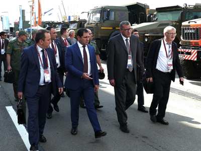 Armenian DM attends opening of Army 2022 exhibition at Patriot center near Moscow (PHOTOS)