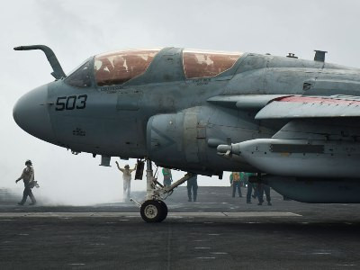US: First woman takes naval aviation tests