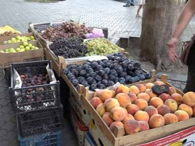 Չունեւոր մարդն է այստեղ կանգնում, որ իր ընտանիքը պահի. փողոցային առեւտրով զբաղվողները՝ օրենքի նոր նախագծի մասին