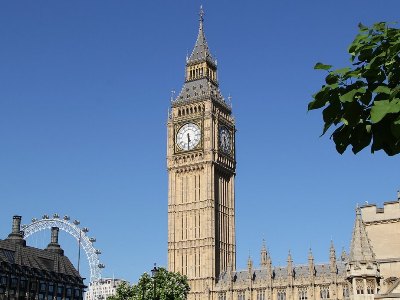 Clock on Big Ben stops