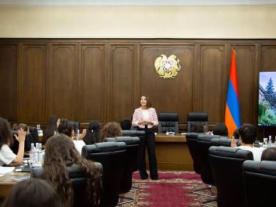 ՄԻՊ–ը հանդիպել է ԱԺ «Ամառային դպրոց» ծրագրի մասնակիցների հետ
