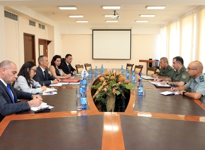 ՀՀ ԶՈՒ գլխավոր շտաբի պետն ընդունել է ԿԽՄԿ պատվիրակության ղեկավարին