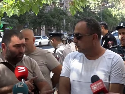 Автоимпортер: Власти Армении лишают страну денег