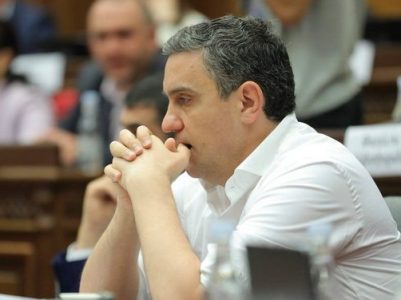 Казинян: Генпрокурор к концу срока своих полномочий решил пригрозить верховному предателю смертной казнью