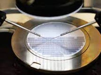 Financial Times: U.S. lawmakers warn Apple not to buy memory chips from Chinese manufacturer
