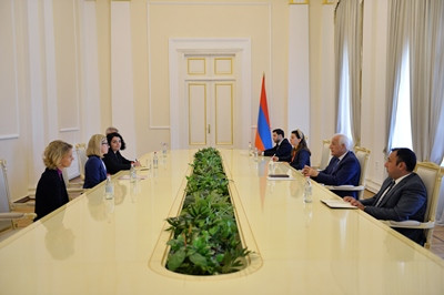 President receives Vice President of World Bank in Europe and Central Asia