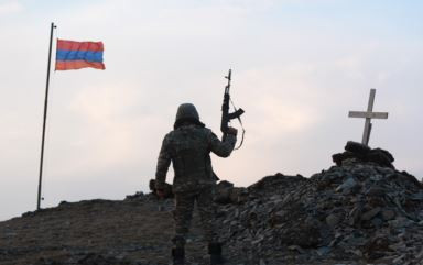 Минобороны Армении: Противник наносит удары как по военным, так и по гражданским объектам