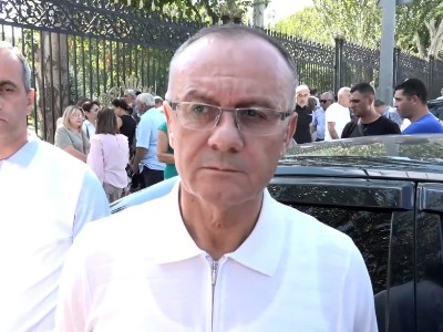 Оганян: Нужно ввести военное положение и провести мобилизацию