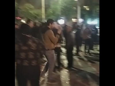 В Гюмри проходит стихийный митинг