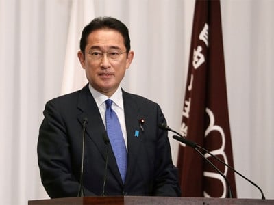 Japanese PM's rating falls to lowest level since taking office