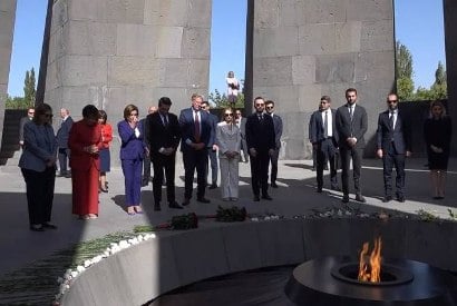 Nancy Pelosi visits Armenian Genocide Memorial Complex