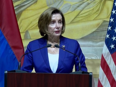 Nancy Pelosi holding press conference at Cafesjian Center (LIVE)