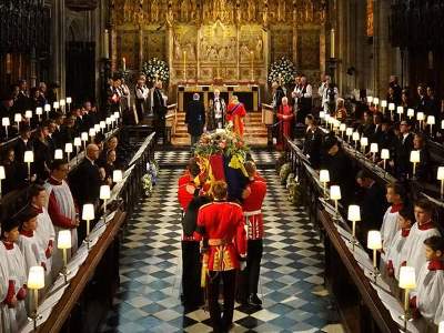 Queen Elizabeth's coffin delivered to crypt at Windsor Castle