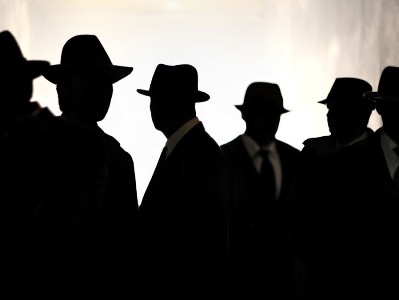 U.S. needs to reform efforts to stop 'enemy spies'