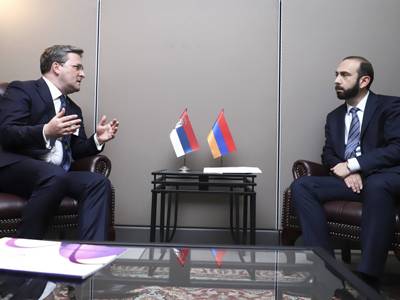 Armenian FM meets with his Serbian counterpart