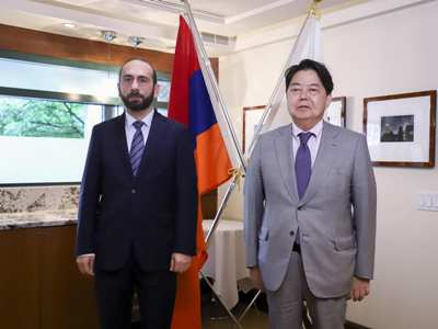 Armenia FM stresses to Japan colleague importance of constant international pressure on Azerbaijan