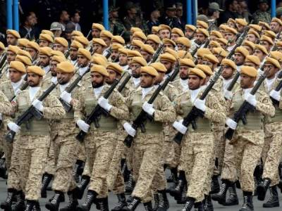 Թեհրանում եւ Իրանի այլ քաղաքներում երկրի զինված ուժերի շքերթ է անցկացվում
