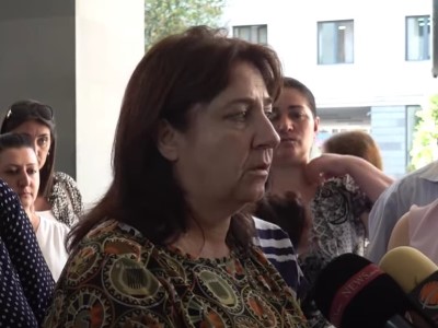 Ամբողջ քոլեջը վերածվել է բոստանի, տնօրենը դասախոսներին ստիպում էր քաղհան անել՝ սպառնալով, որ դասաժամ չի տա. դասախոս