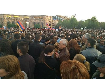 Փոխանակ հանրությունը թափանցիկություն պահանջի իշխանությունից, այն ակնկալում է նախկին նախագահների հանդիպումից․ Հասրաթյան