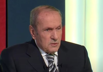 Ter-Petrosyan reads on air his version of message, which was not accepted at meeting with presidents and Catholicos