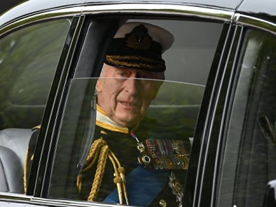 New pound sterling banknotes with portrait of King Charles III will go into circulation by mid-2024