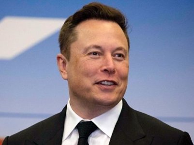 Իլոն Մասկը խոստացել է, որ Tesla-ի ապագա Cybertruck էլեկտրաբեռնատարը կկարողանա լողալ ջրում, ինչպես նավակ