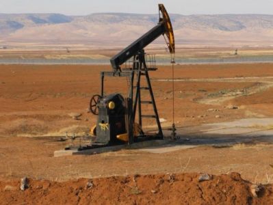 US keeps stealing Syrian oil