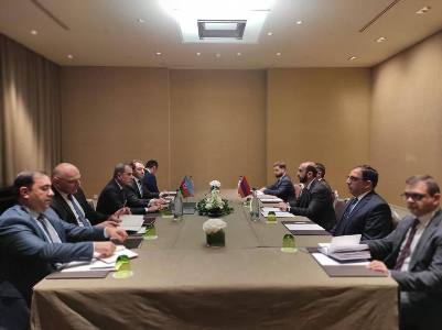 Armenian and Azerbaijani FMs start meeting in Geneva