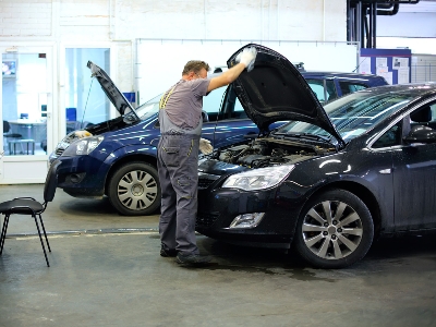 Russia faces deficit of auto parts: Cost of components is up from 35 to 65 percent