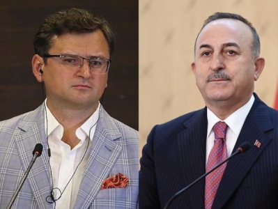 Թուրքիայի և Ուկրաինայի ԱԳ նախարարներ Չավուշօղլուն և Կուլեբան հեռախոսով քննարկել են Ուկրաինայի իրադարձությունները