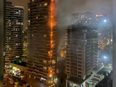 24-story skyscraper caught fire in Istanbul