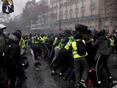 Rallies against price rises take place in Paris