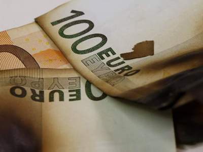 ԵՄ-ը կարող է 40 մլրդ եվրո ծախսել միության երկրների բնակիչներին եւ ընկերություններին օգնելու համար. Bloomberg