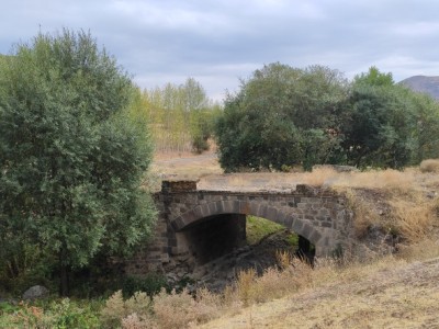 Բերդկունք ամրոց, Սելիմի քարավանատուն, Աղնջաձորի կամուրջներ՝ տեխնիկական վիճակն անբավարար է