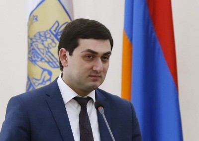 «Փաստ». Դժգոհ են քաղաքապետարանի քարտուղարի ժ/պ-ից. Որն է նրա բավական «անկաշկանդ» զգալու պատճառը