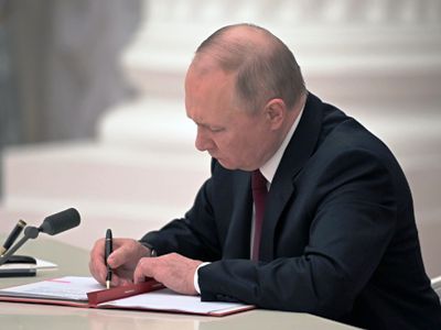 Russia’s Putin ratifies agreement on simplification of payments for goods’ transit within EEU territory