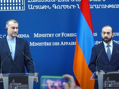 Iranian Foreign Minister in Yerevan supports '3+3' platform