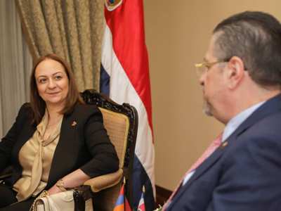 Armenia envoy briefs Costa Rica president on South Caucasus situation