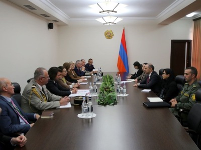 Secretary of Armenian Security Council and representatives of French Ministry of Defense discuss cooperation prospects