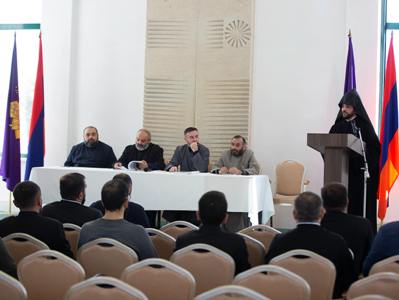 Մայր Աթոռ Սուրբ Էջմիածնում տեղի ունեցավ վարդապետական թեզի պաշտպանություն
