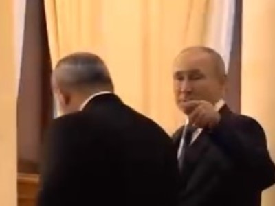 Любопытные кадры из «закулисья» встреч Путина-Пашиняна и Путина-Алиева
