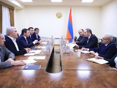 Քննարկվել են նանոտեխնոլոգիաների զարգացման և որակյալ կադրերի պատրաստման խնդիրները. հանդիպում ԲՏԱ նախարարությունում
