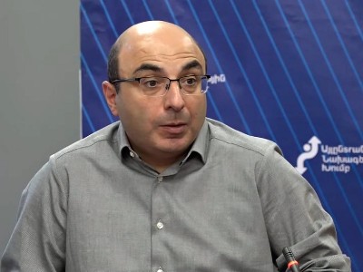 Эксперт: Некоторые оппозиционные форматы Армении себя полностью исчерпали