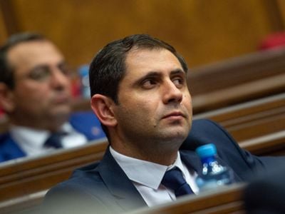 «Հրապարակ». Սուրեն Պապիկյանը կպատժվի՞. ինչ-որ անձինք թռնում են Փաշինյանի գլխից