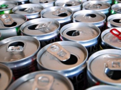 Gamer drinks 12 energy drinks in ten minutes and ends up in hospital